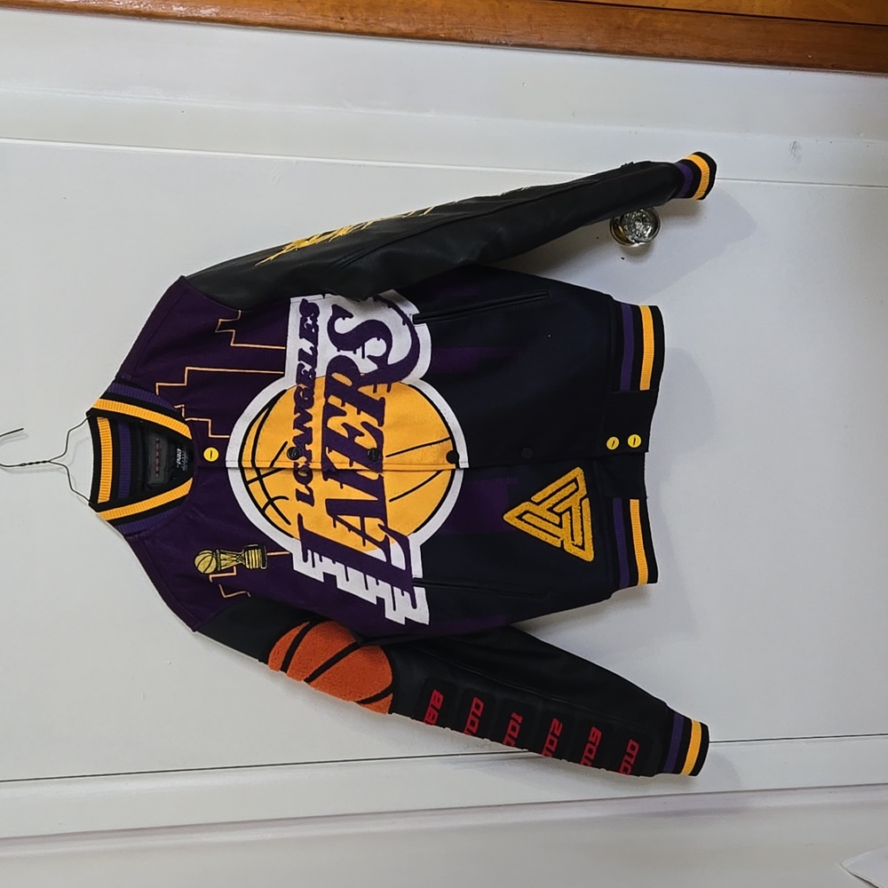 Mens Los Angeles Lakers Pro Standard Jacket